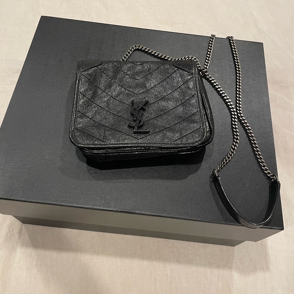 Yves Saint Laurent YSL Black Leather Purse